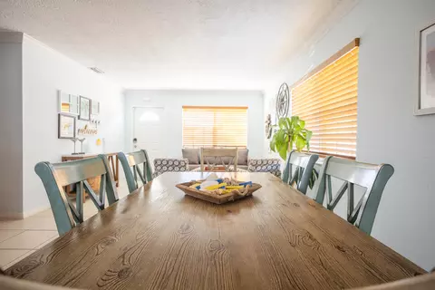 Dining - 2266 Dolphin Dr, Marathon, FL 33050 photo 1 of 2