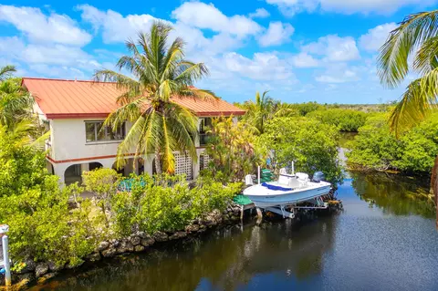 30319 Falcon Ln, Big Pine Key, FL 33043