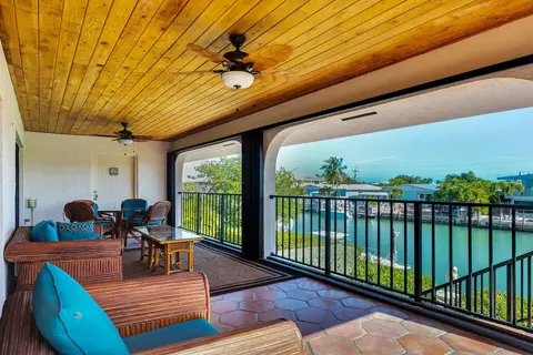 Exterior - 580 9th St #KEY colony, Key Colony Beach, FL 33051 photo 4 of 11