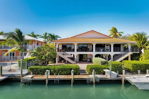 580 9th St #KEY colony, Key Colony Beach, FL 33051