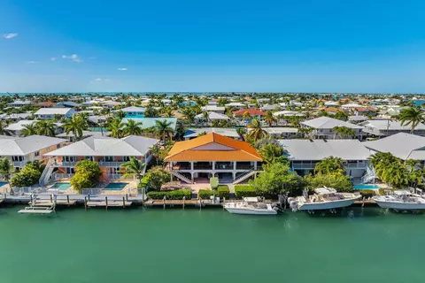 View/Area - 580 9th St #KEY colony, Key Colony Beach, FL 33051 photo 4 of 9