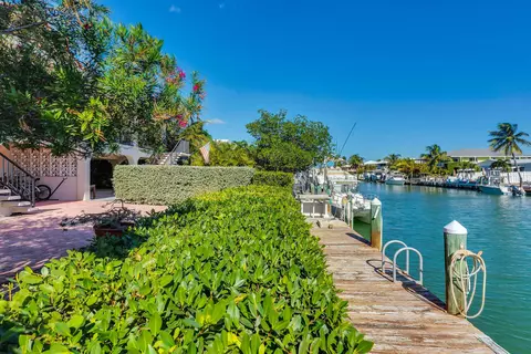 Exterior - 580 9th St #KEY colony, Key Colony Beach, FL 33051 photo 9 of 11