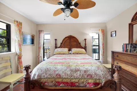 Bedroom - 580 9th St #KEY colony, Key Colony Beach, FL 33051 photo 5 of 6
