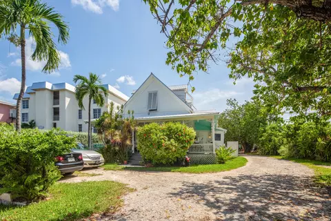 901 Eisenhower Dr, Key West, FL 33040