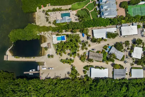 81200 Overseas Highway Apt 7 8 9 Hwy #7, 8, 9, Islamorada, FL 33036