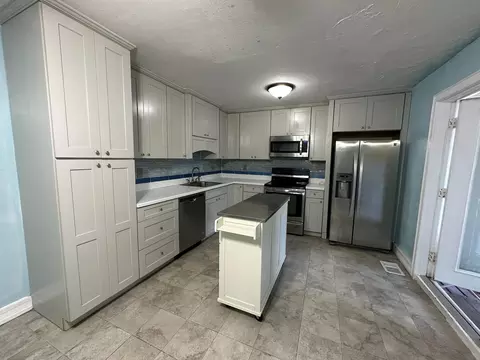 Kitchen - 3210 Eagle Ave, Key West, FL 33040 photo 2 of 2