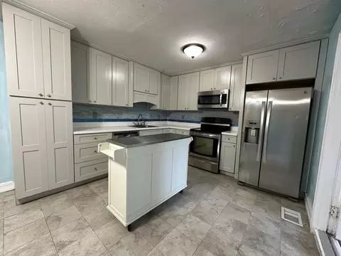 Kitchen - 3210 Eagle Ave, Key West, FL 33040 photo 1 of 2
