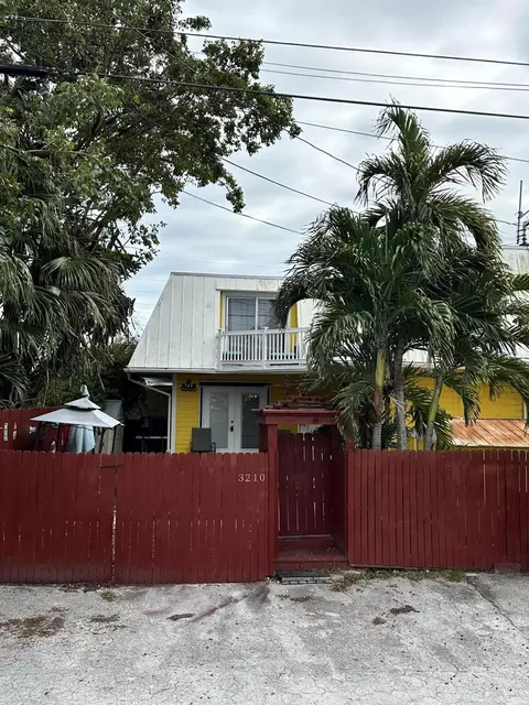 Exterior - 3210 Eagle Ave, Key West, FL 33040 photo 5 of 16