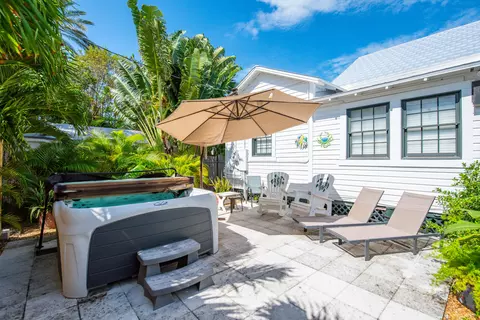 1202 Whitehead St, Key West, FL 33040
