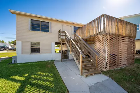 Exterior - 3856 Donna Rd, Big Pine Key, FL 33043 photo 3 of 5