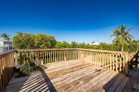 Exterior - 3856 Donna Rd, Big Pine Key, FL 33043 photo 1 of 5