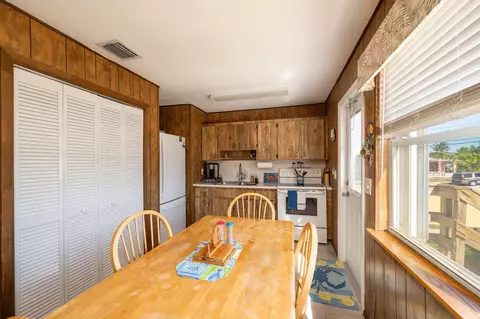 Dining - 3856 Donna Rd, Big Pine Key, FL 33043 photo 1 of 1