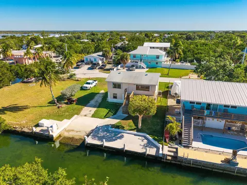 View/Area - 3856 Donna Rd, Big Pine Key, FL 33043 photo 3 of 5