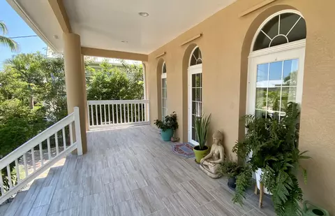 Exterior - 4 Evergreen Ct, Key Haven, FL 33040 photo 2 of 2