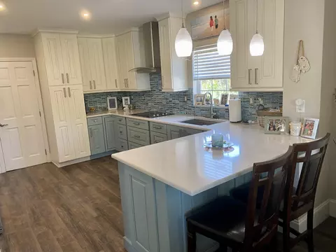 Kitchen - 4 Evergreen Ct, Key Haven, FL 33040 photo 1 of 2