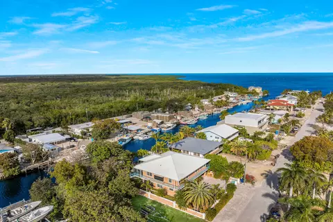 10 S Exuma Rd, Key Largo, FL 33037