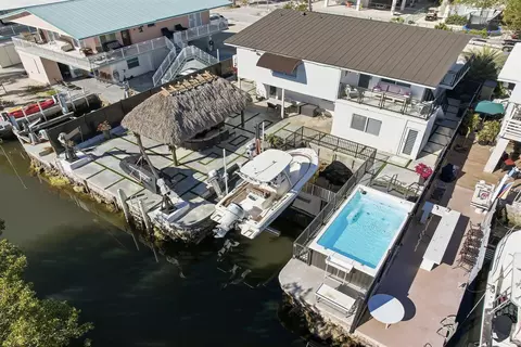 71 Coral Dr, Key Largo, FL 33037