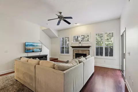 Living - 333 Stokes Creek Dr, Saint Augustine, FL 32095 photo 2 of 4