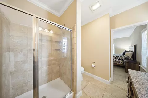 Bath - 183 Star Ln, Key West, FL 33040 photo 2 of 3