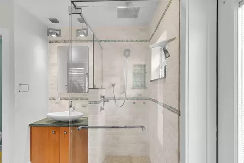 Bath - 3707 Paula Ave, Key West, FL 33040 photo 2 of 3