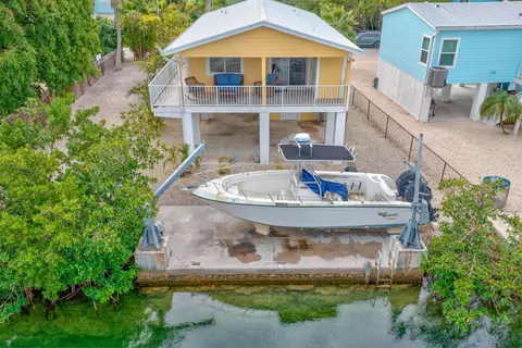 28571 Buccaneer Rd, Summerland Key, FL 33042