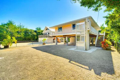 29112 Poinsettia Ln, Big Pine Key, FL 33043