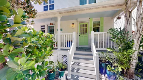 48 Merganser Ln, Key West, FL 33040
