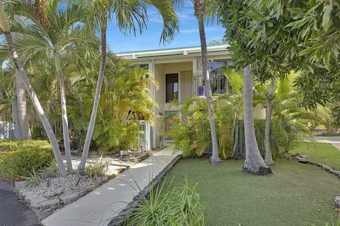 87200 Overseas Hwy #M2, Islamorada, FL 33036