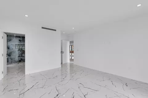 Bedroom - 141 Grassy Rd, Key Largo, FL 33037 photo 1 of 11