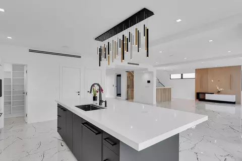 Kitchen - 141 Grassy Rd, Key Largo, FL 33037 photo 1 of 2