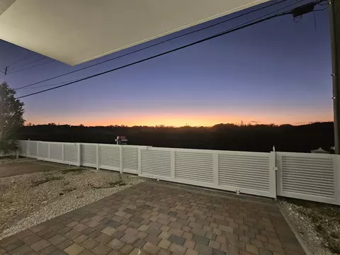 Exterior - 141 Grassy Rd, Key Largo, FL 33037 photo 8 of 8