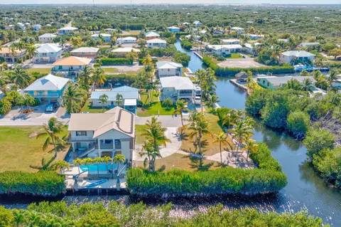 30329 Heron Ln, Big Pine Key, FL 33043