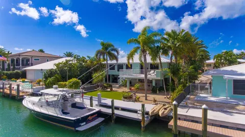 520 12th St, Key Colony, FL 33051