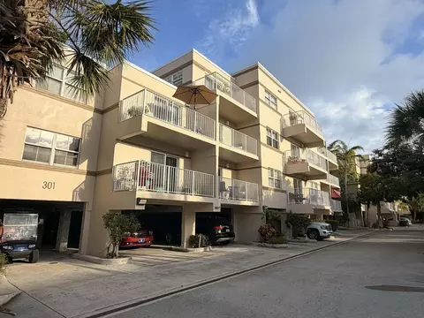 301 Grinnell St #A401, Key West, FL 33040