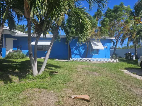 908 66th St, Marathon, FL 33050