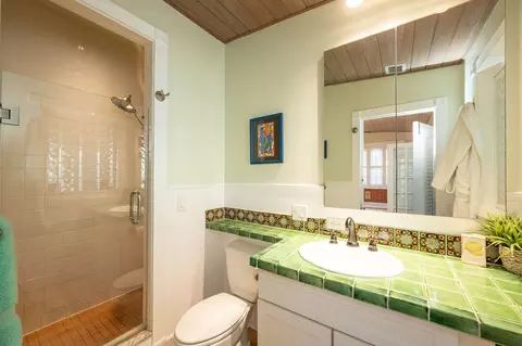 Bath - 3735 Eagle Ave, Key West, FL 33040 photo 3 of 5