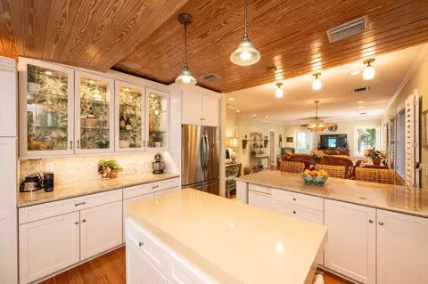 Kitchen - 3735 Eagle Ave, Key West, FL 33040 photo 2 of 2