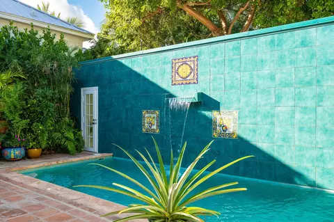 Exterior - 3735 Eagle Ave, Key West, FL 33040 photo 6 of 12