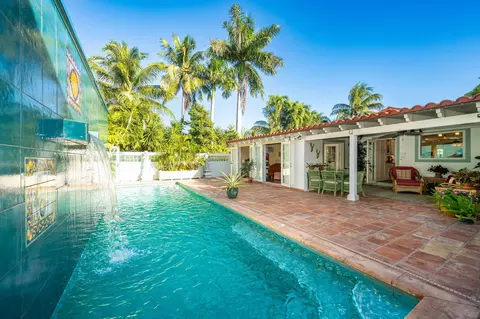 Exterior - 3735 Eagle Ave, Key West, FL 33040 photo 3 of 12