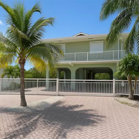 213 Aberdeen Ct, Tavernier, FL 33070