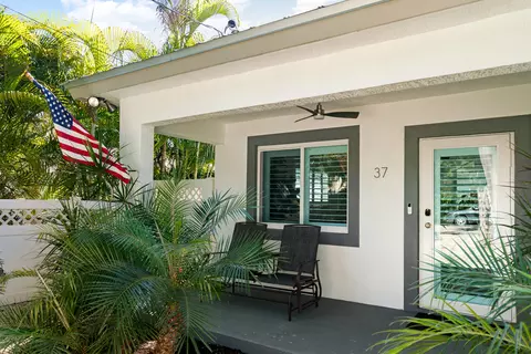 37 Bonefish Ave, Key Largo, FL 33037