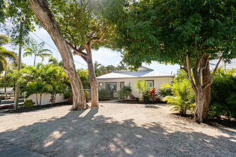 37 Bonefish Ave, Key Largo, FL 33037 photo 3