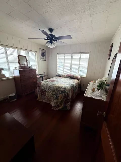 Bedroom - 1 2 Aronovitz Ln, Key West, FL 33040 photo 3 of 3