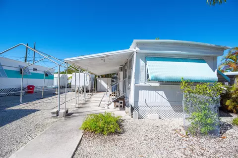 138 Sands Rd, Big Pine Key, FL 33043