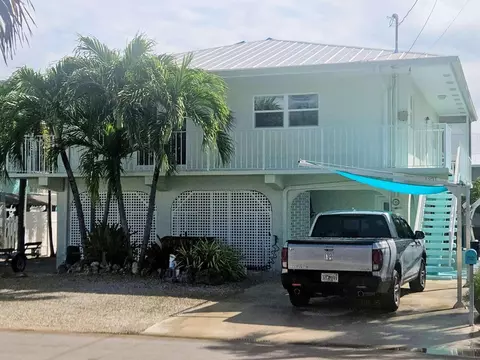 1331 Hudgins Dr, Summerland Key, FL 33042