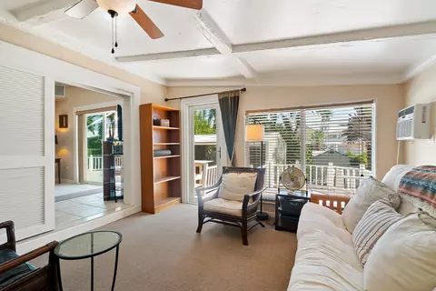 Living - 412 3rd St, Key Largo, FL 33037 photo 4 of 5