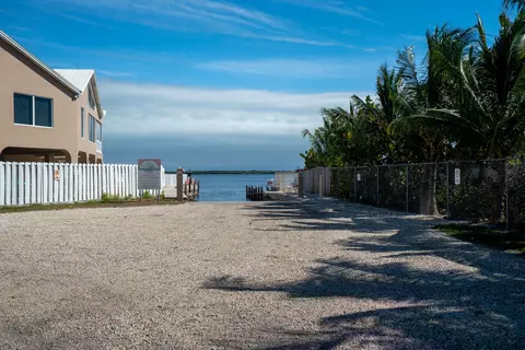 Exterior - 412 3rd St, Key Largo, FL 33037 photo 13 of 13