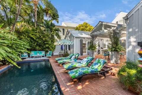 Exterior - 418 William St, Key West, FL 33040 photo 10 of 11