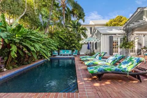 Exterior - 418 William St, Key West, FL 33040 photo 9 of 11