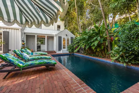 Exterior - 418 William St, Key West, FL 33040 photo 7 of 11